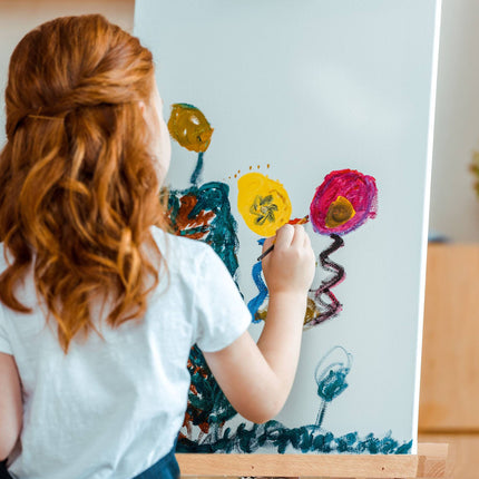 Adjustable beech wood easel
