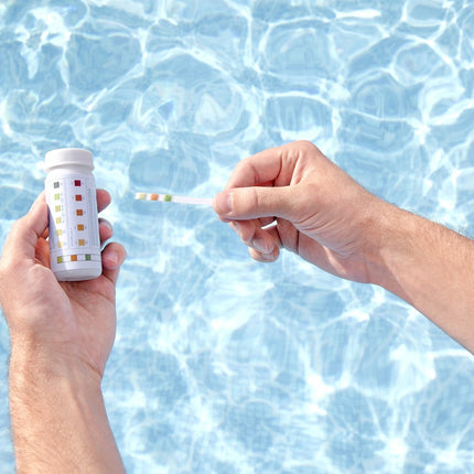 AquaClear Pool Cleaning Set