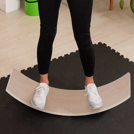 Balance board in wood