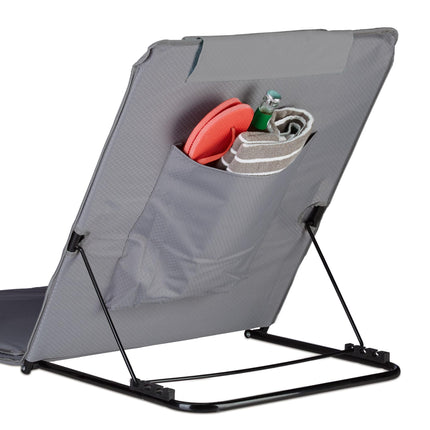 Beach mat with parasol