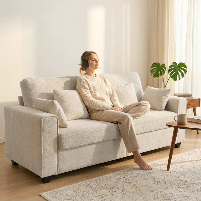 Beżowa sofa 3-osobowa z aksamitną tkaniną i głębokim siedziskiem