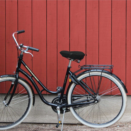 Bicycle saddle cover with gel