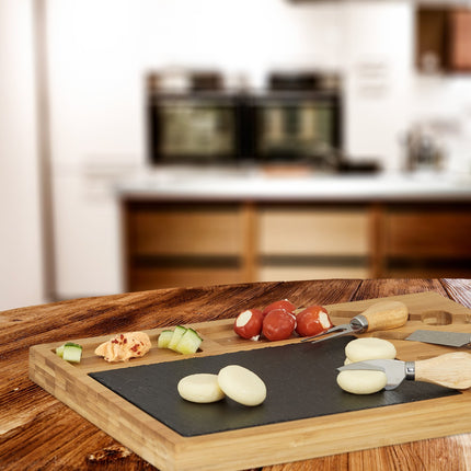 Cheese board set with 3 cheese knives