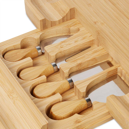 Cheese tray in bamboo with cutlery set in 4 parts