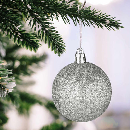 Christmas tree balls in a pack of 100