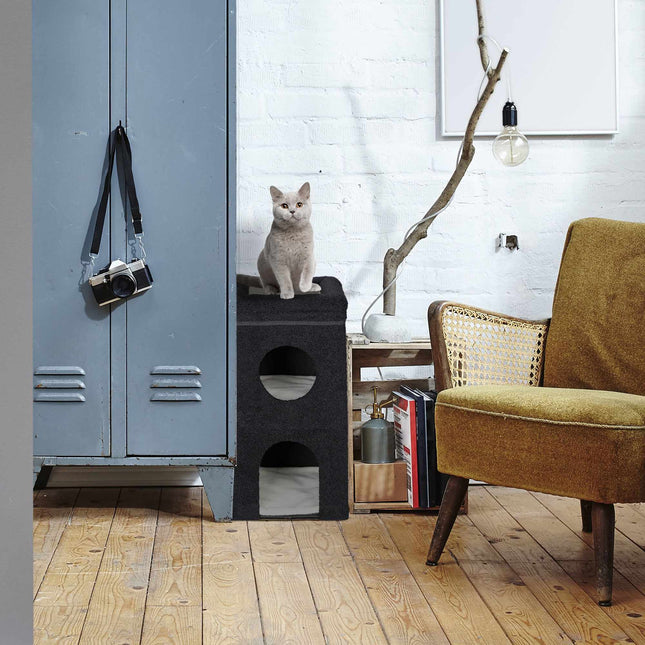 Collapsible cat hole in black