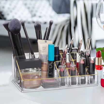 Cosmetic holder in acrylic