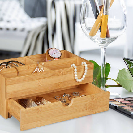 Cosmetic holder in bamboo