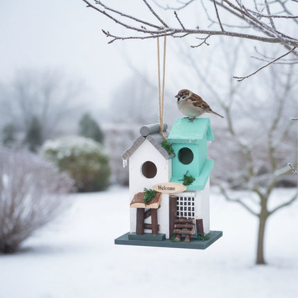 Country-Style Birdhouse, Weatherproof Pine