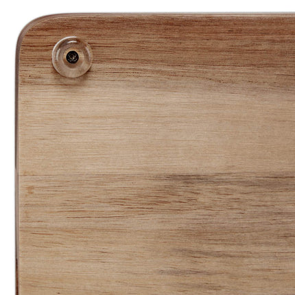 Cutting board in acacia wood