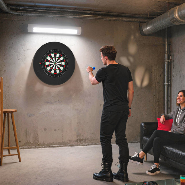 Dartbordset met sisalbord, veiligheidsring en 6 stalen darts