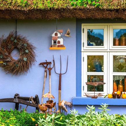 Decorative bird house pub