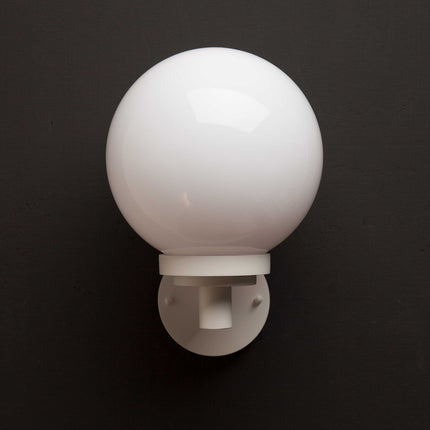 Doro Wall luminaire E27 socket IP44 White
