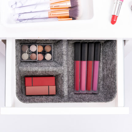 Drawer divider made of felt