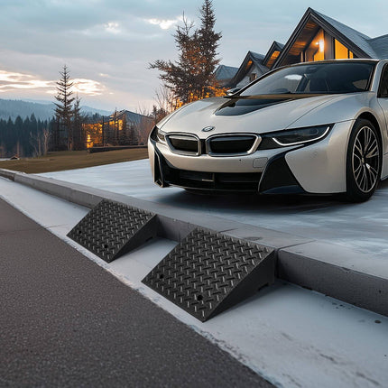 Driveway Curb Ramp 2-Pack, 7000 lb, 7 in Rise