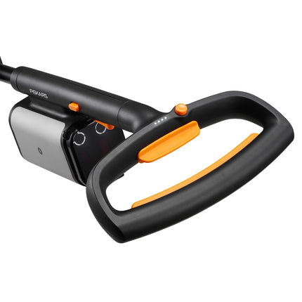 Fiskars Electric Snow Shovel 30 cm with 2 x 12V Batteries, Brushless, 6 m Throw