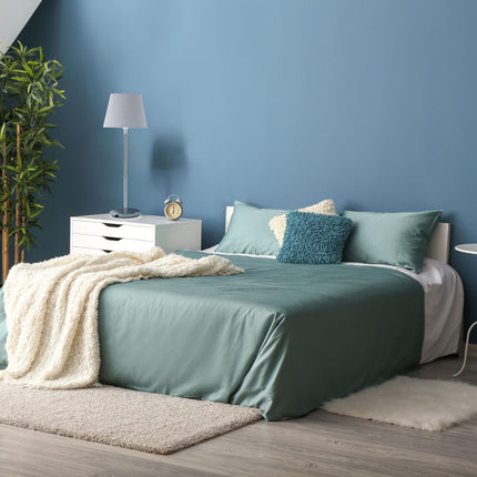 Flexible table lamp with fabric shade