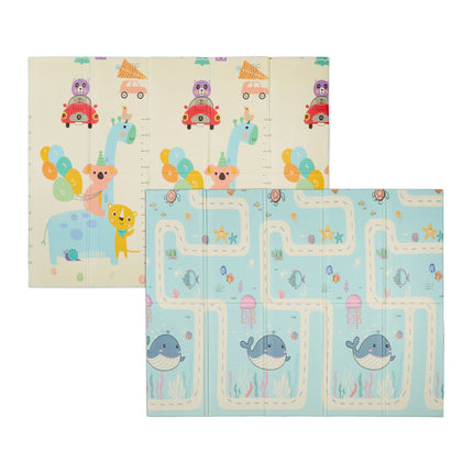 Foldable play mat with cute animal motifs