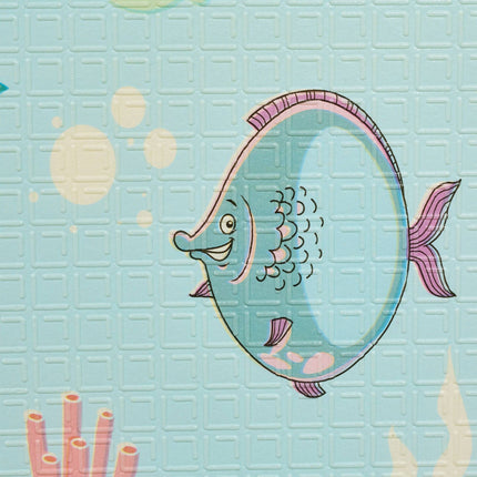 Foldable play mat with cute animal motifs