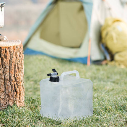 Foldable water container with 4 containers