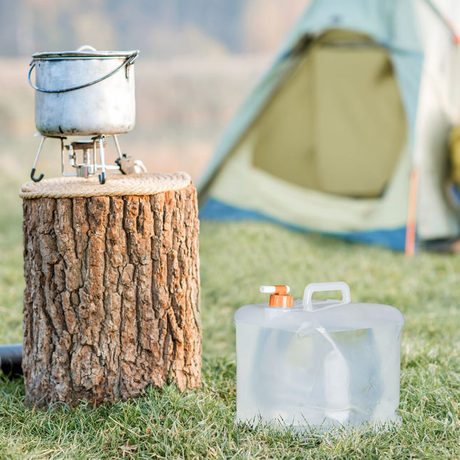 Foldable water container with 4 containers
