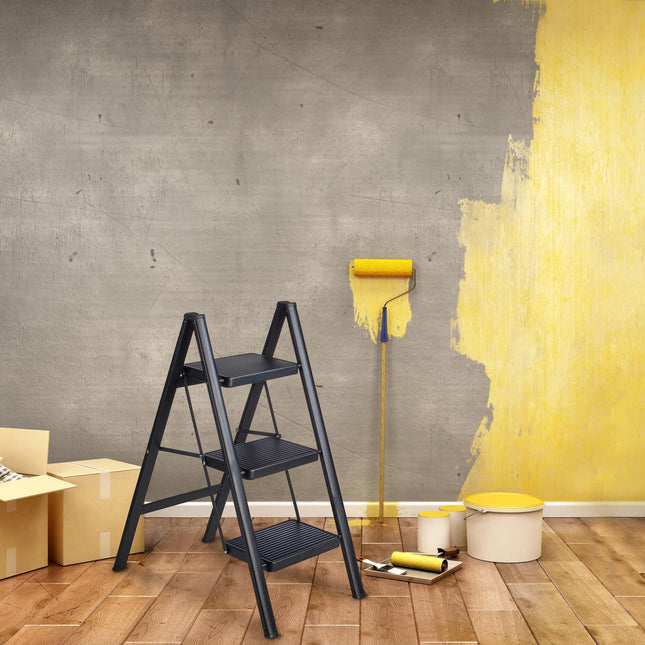 Folding steel stepladder