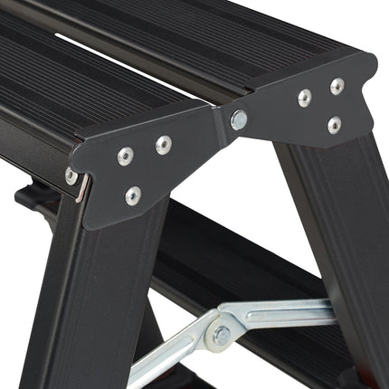 Folding stepladder in aluminium