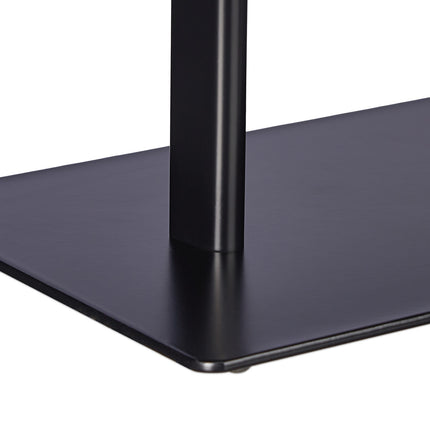 Freestanding towel rack
