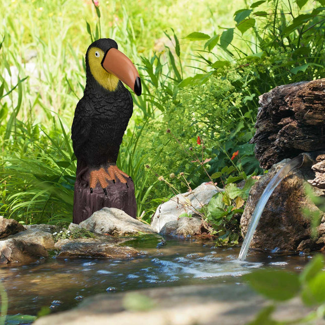 Garden figure bird