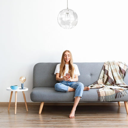 Globe pendant lamp