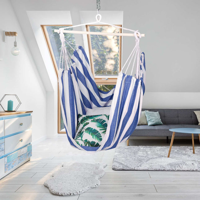 Hanging chair with stripes