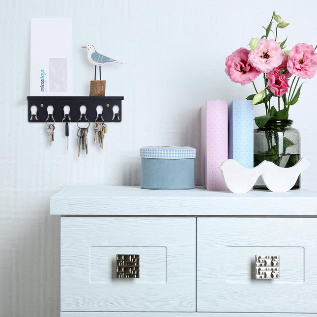 Hook strip with shelf