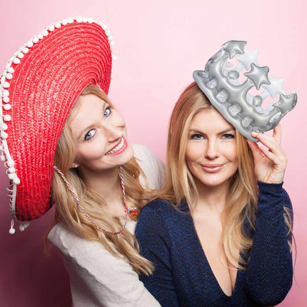Inflatable crown