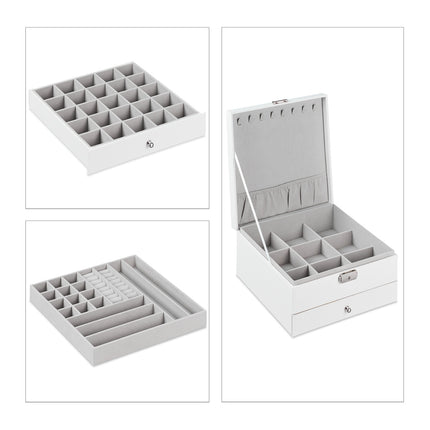 Jewelry storage with 3 levels
