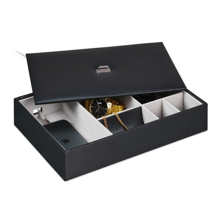 Jewelry storage with lid