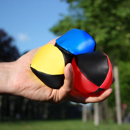 Juggling balls, set of 15