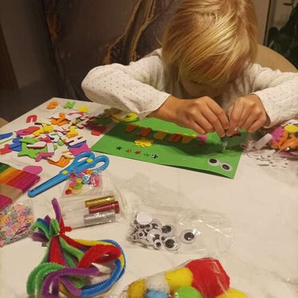 Kruzzel 22888 creative art set