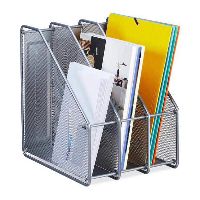 Magazine collector with 3 compartments