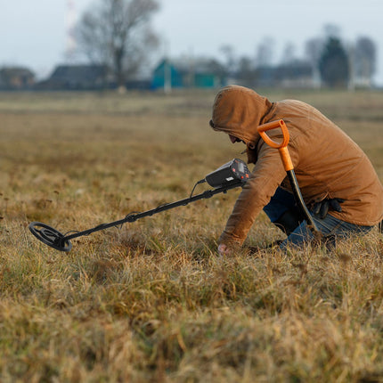 Waterproof metal detector - for professionals and beginners, Ø22cm coil
