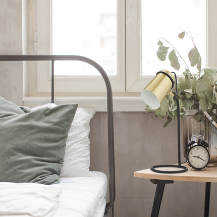 Modern desk lamp