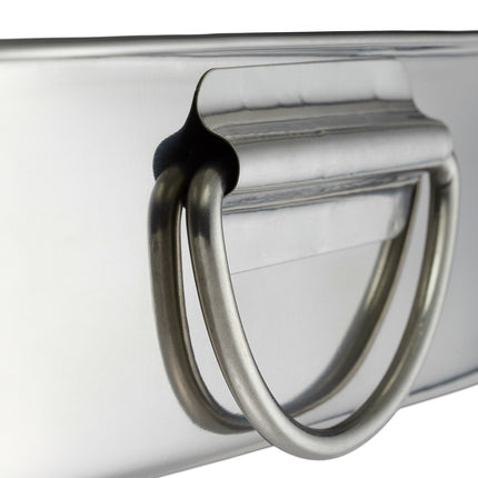 Oven form in set with frying pan and sprinkler