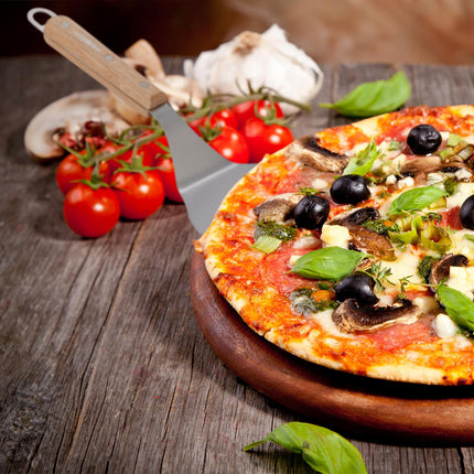Pizza Slider with light brown wooden handle