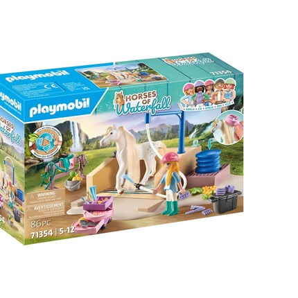 Playmobil World Of Horses Washing Station With Isabella And Lioness 71354