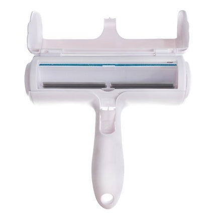 Roller / brush for cleaning clothes