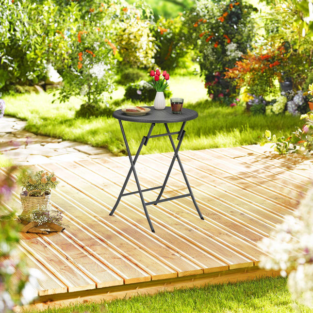 Round garden table in rattan look