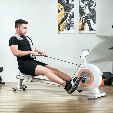 Magnetic rowing machine for the home with 16 resistance levels