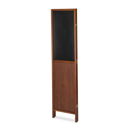 Screen wall with walnut look