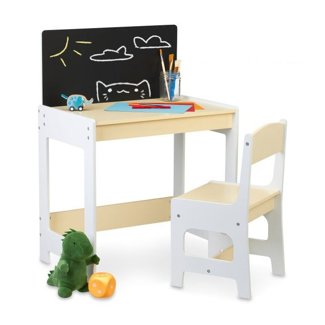 Zitgroep voor kinderen met schoolbord