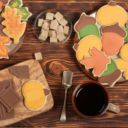 Set of 36 cake tins