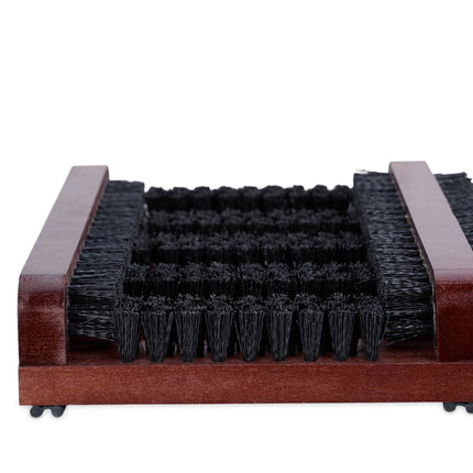 Shoe washing with brushes